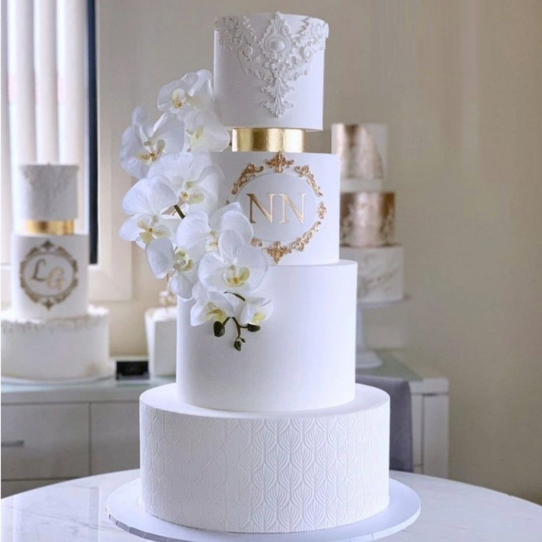 This Is What A Million Dollar Arab Bride-Shaped Wedding Cake Looks Like |  Harper's Bazaar Arabia